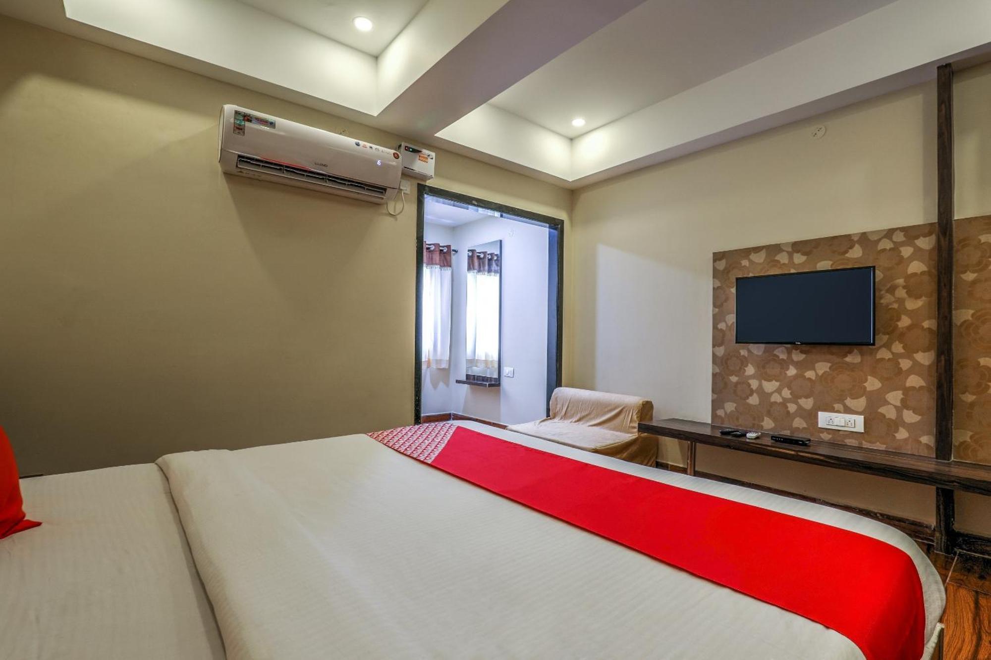 Hotel Capital O Sky Grand Hajdarábád Exteriér fotografie